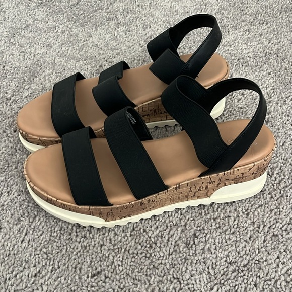 Wedges - Picture 2 of 2